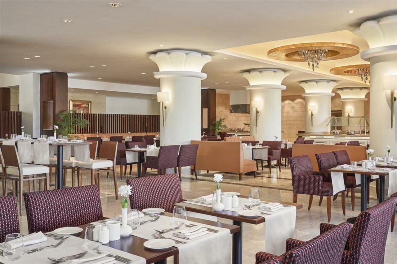 Steigenberger Pyramids Cairo Hotel Al Kawm al Akhdar Buitenkant foto The restaurant