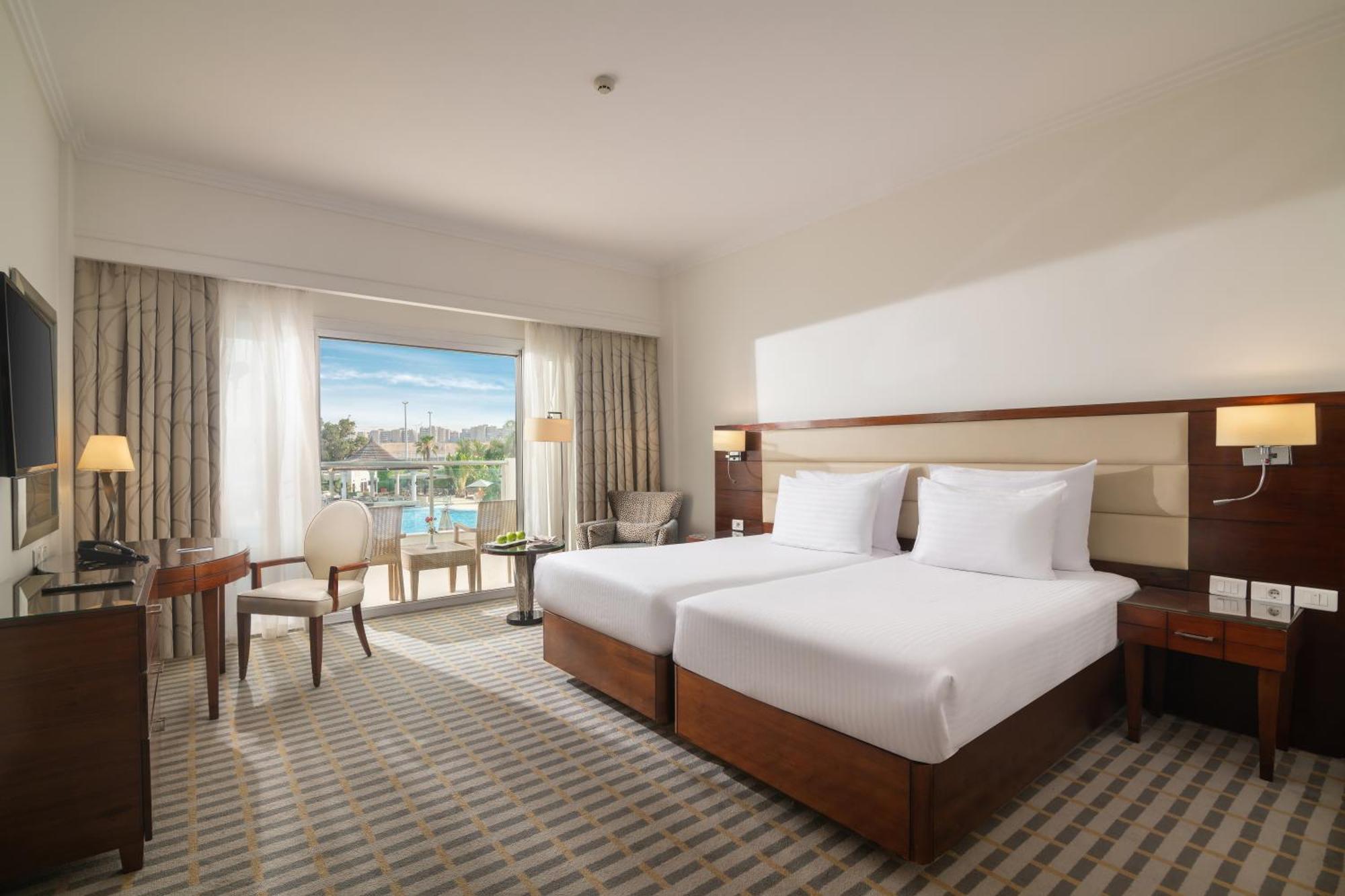 Steigenberger Pyramids Cairo Hotel Al Kawm al Akhdar Buitenkant foto